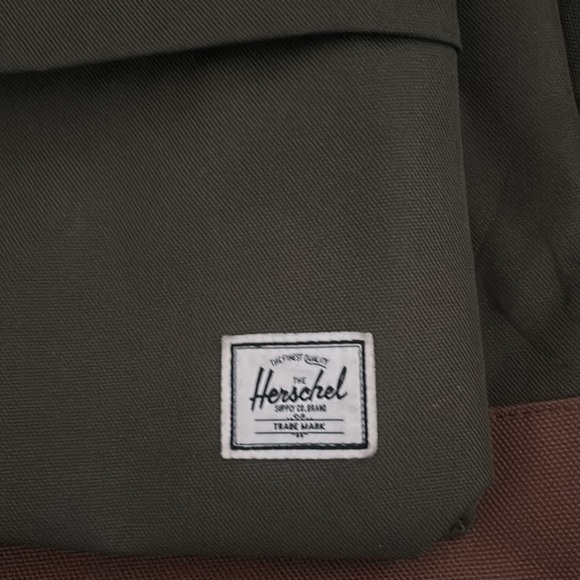 Herschel Heritage Backpack 24L - Picture 3 of 6